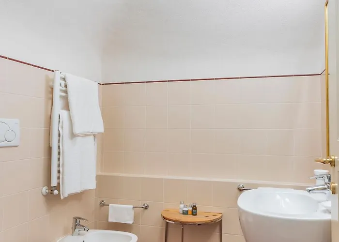 Raggi Relais 4*